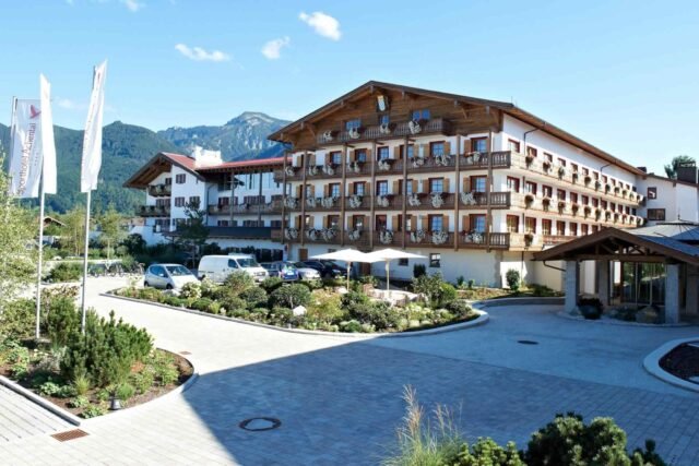 Emperor Resort & Spa